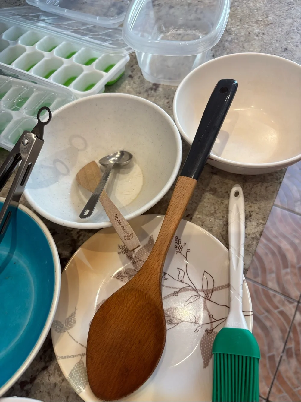 Kitchen Utensils and Food Storage Set in Black, Blue, White (No Brand)